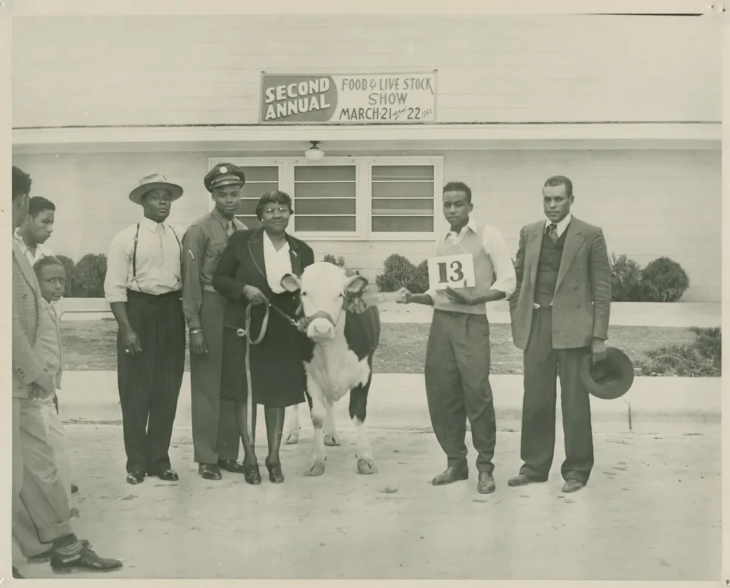 2nd annual Travis County Food & Livestock Show, 1944. -Photo No. AR 2000.025 (58), Austin History Center, Austin Public Library
