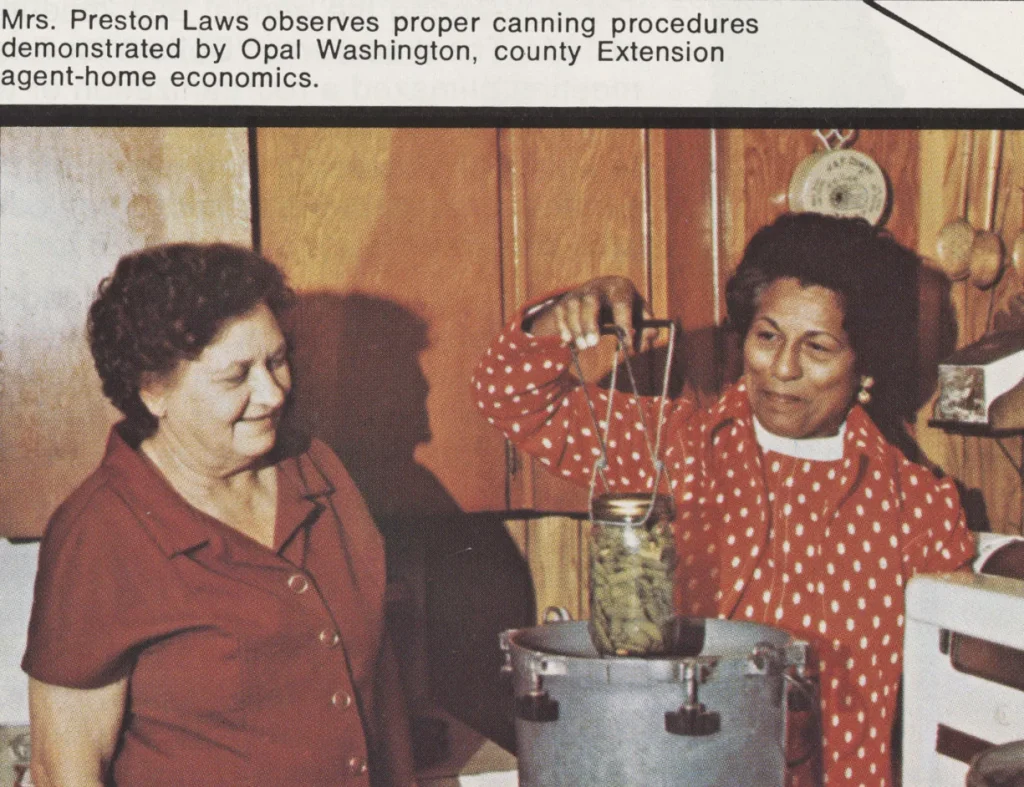Extension agent Opal Washington demonstrates proper canning techniques. -Texas Agricultural Extension Service Annual Report, 1974